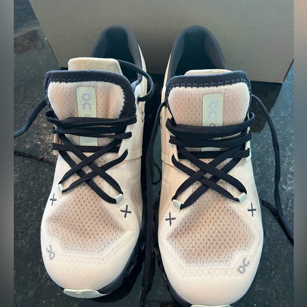 On Cloud Women’s Tennis Shoe